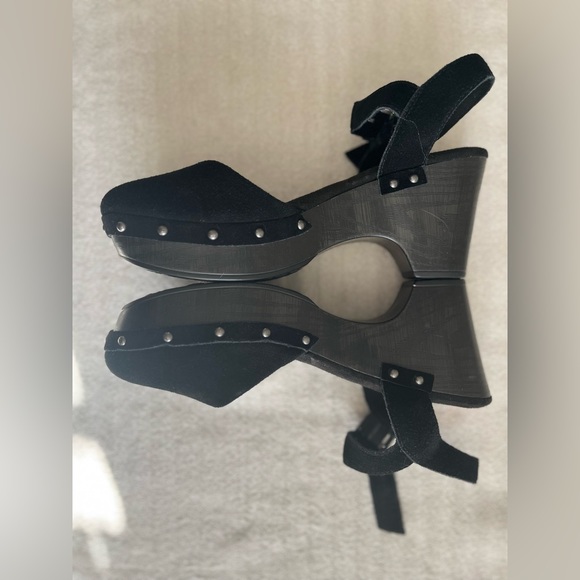 House of Harlow 1960 Shoes - Suede Leather Clogs